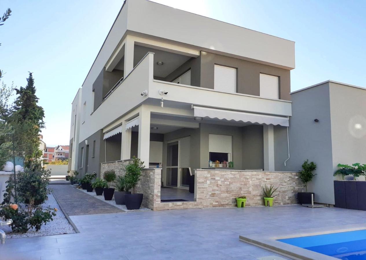Residence Deja Vu نوفاليا المظهر الخارجي الصورة